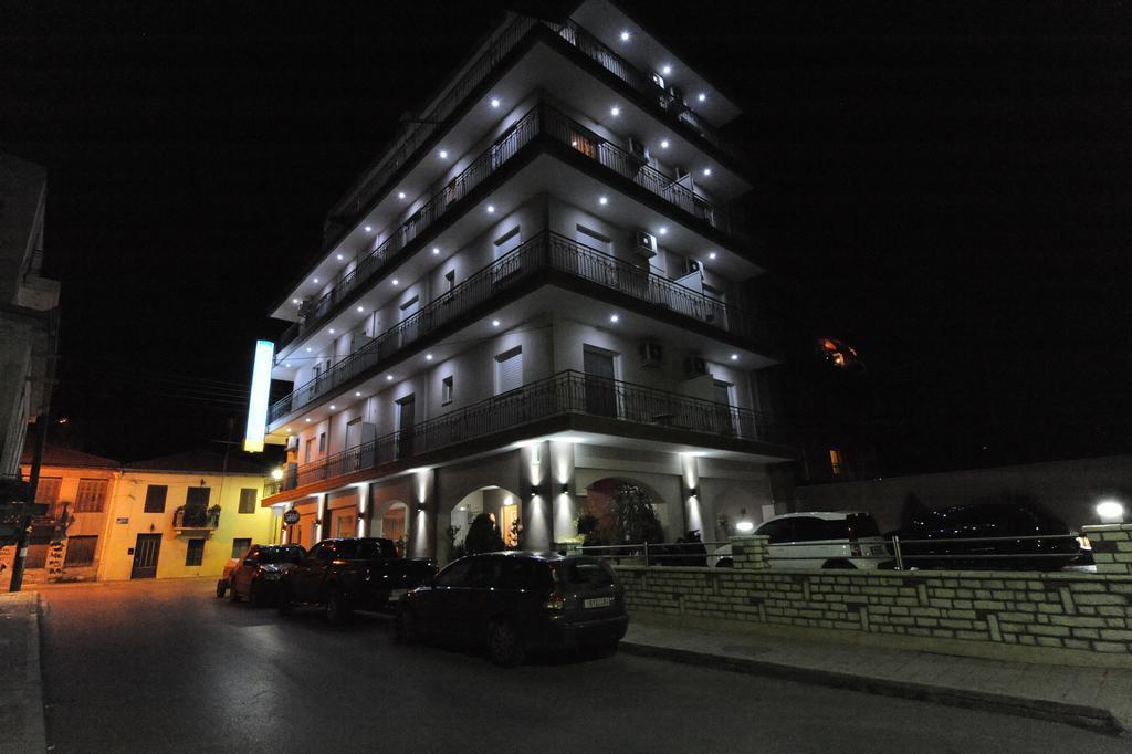 Ceragio Hotel & Apartments Tripoli Buitenkant foto